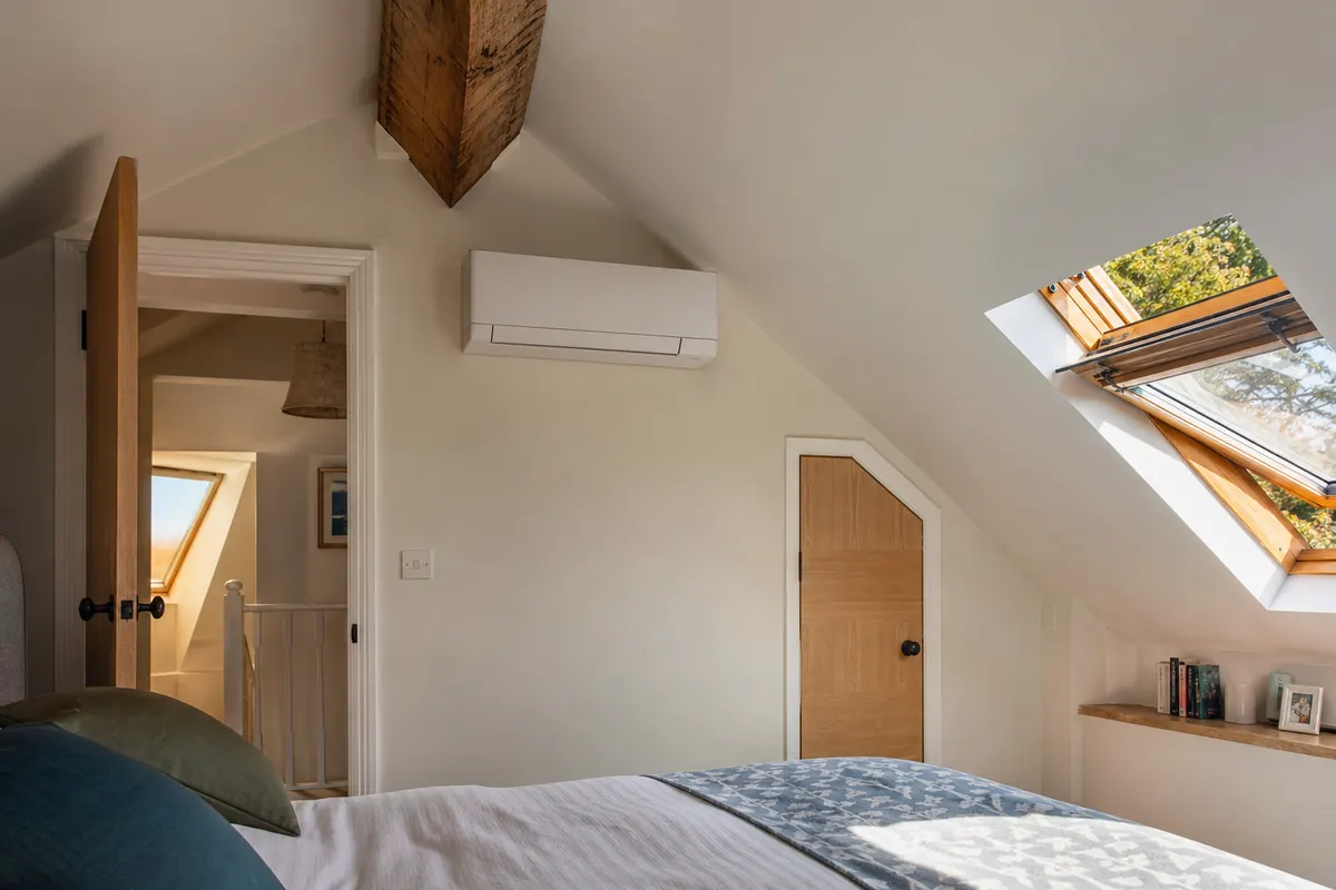 Wall-mounted air conditioning in a loft conversion Wall-mounted air conditioning in a loft conversion